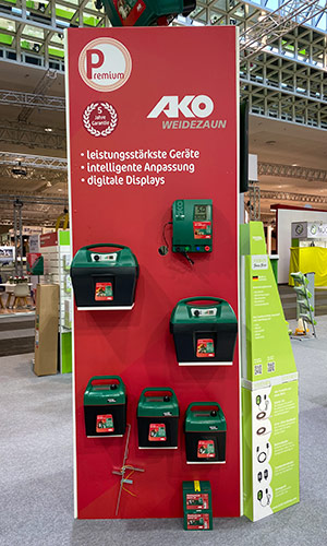 Messestand AKO mit Weidezaungeräten