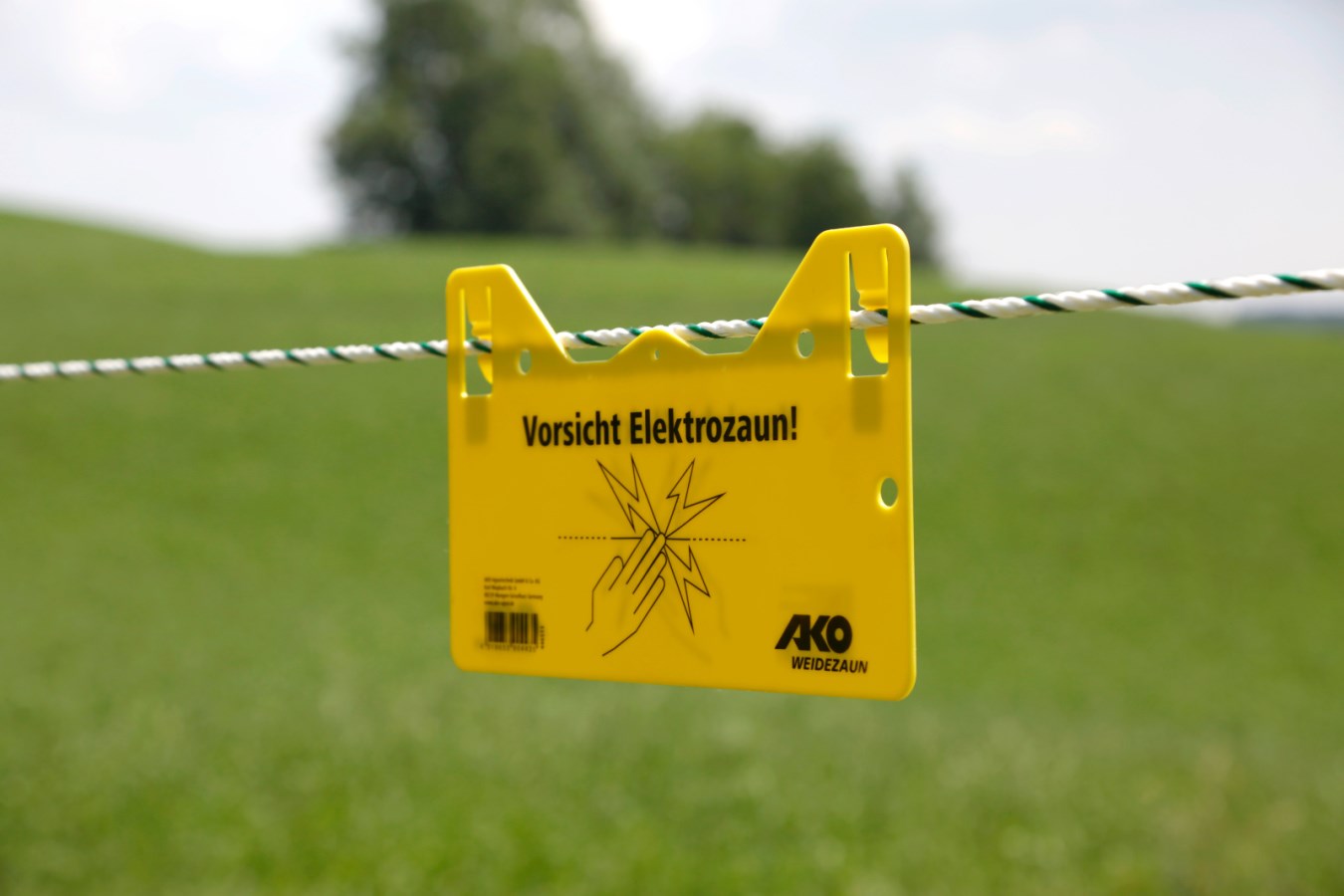 Eider Warnschild Für Elektrozaun – 9-sprachig, 225 X 130 Mm, Mit Befestigungslöchern